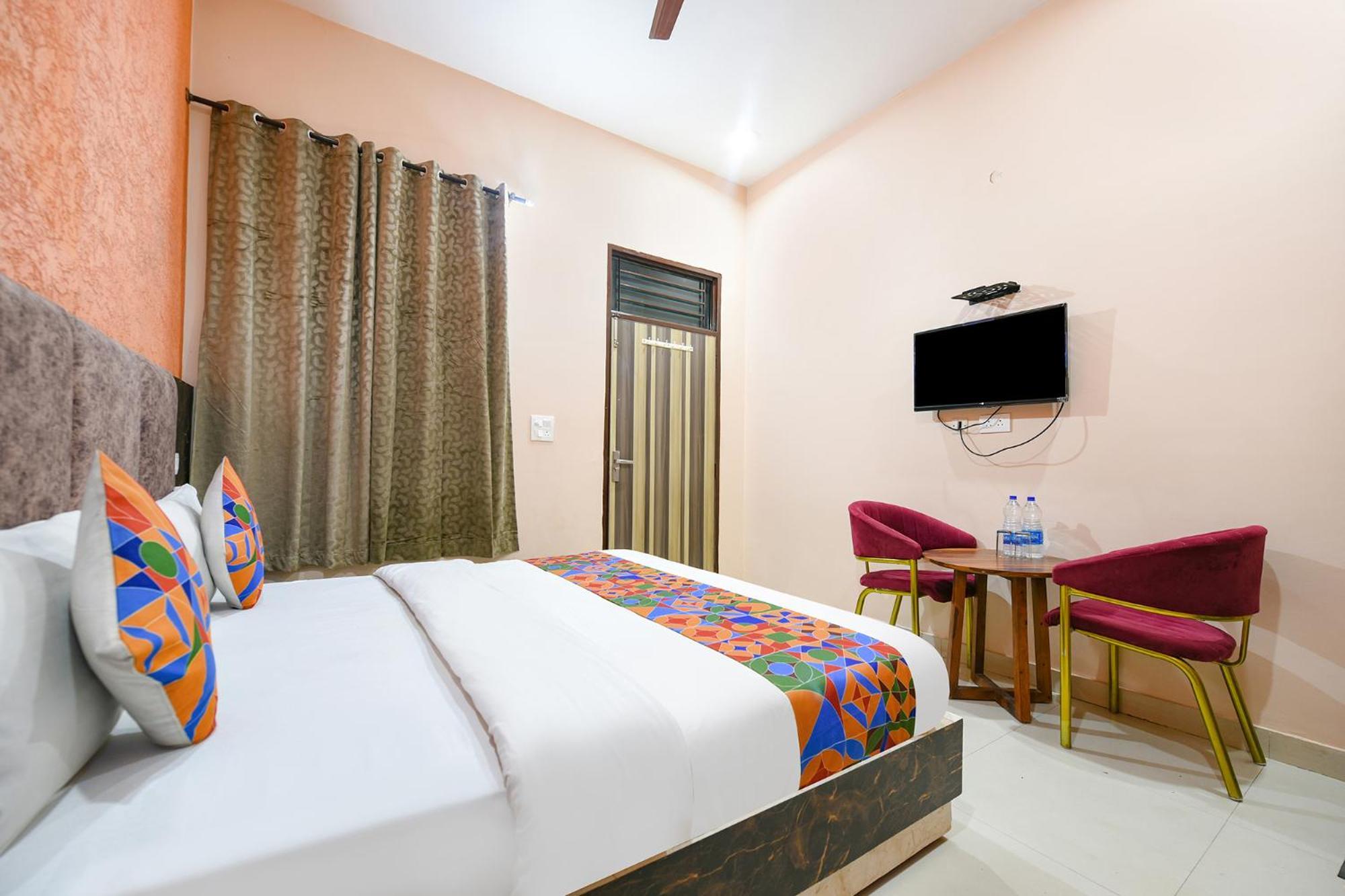 Fabexpress Galaxy Hotel Nayagaon Luaran gambar
