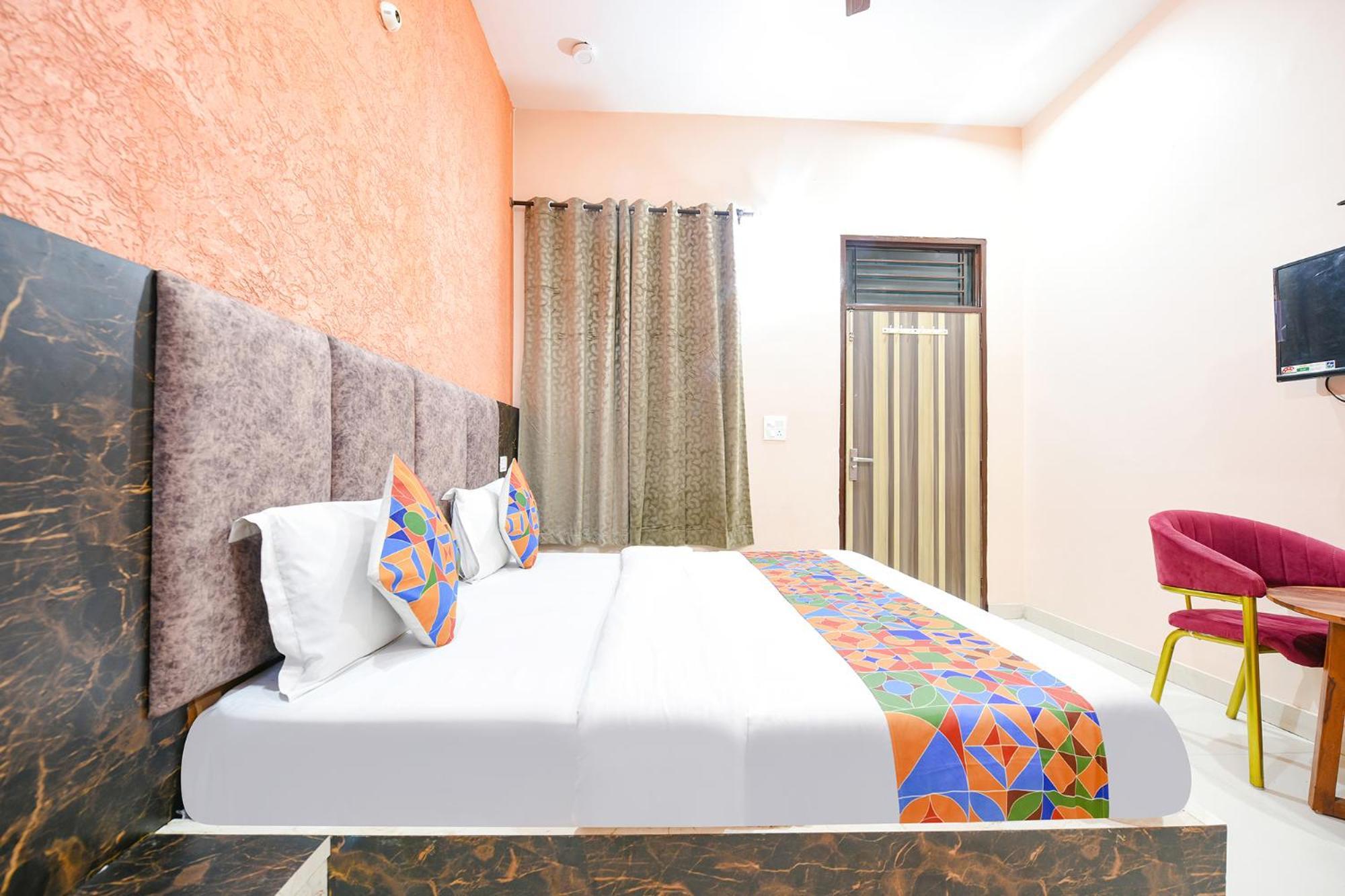 Fabexpress Galaxy Hotel Nayagaon Luaran gambar