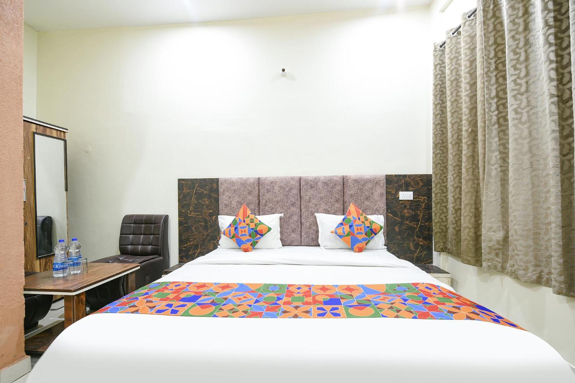 Fabexpress Galaxy Hotel Nayagaon Luaran gambar