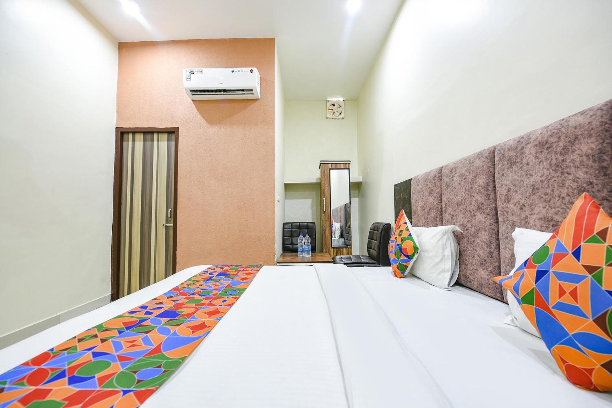 Fabexpress Galaxy Hotel Nayagaon Luaran gambar