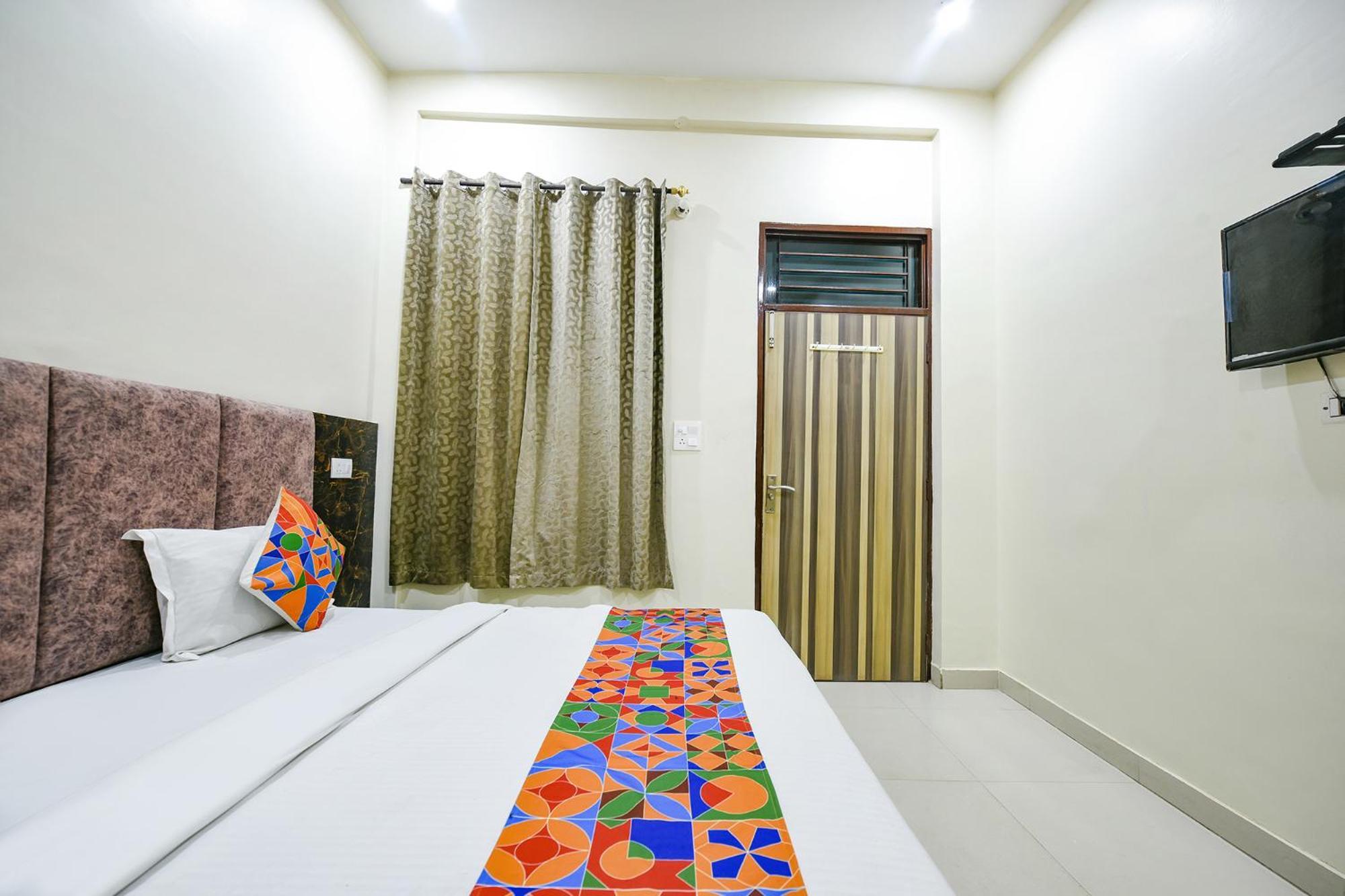 Fabexpress Galaxy Hotel Nayagaon Luaran gambar